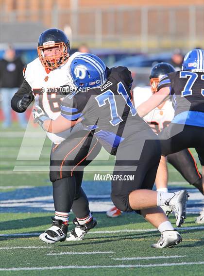 Thumbnail 3 in Darien vs. Ridgefield (CIAC Class LL Final) photogallery.
