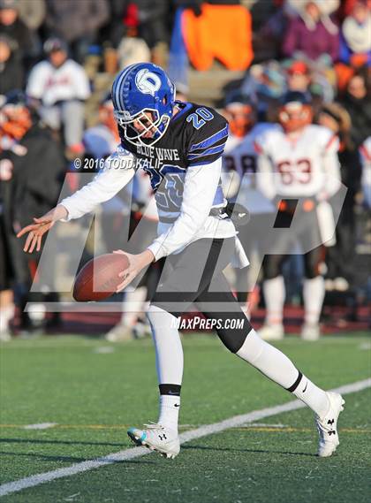 Thumbnail 2 in Darien vs. Ridgefield (CIAC Class LL Final) photogallery.