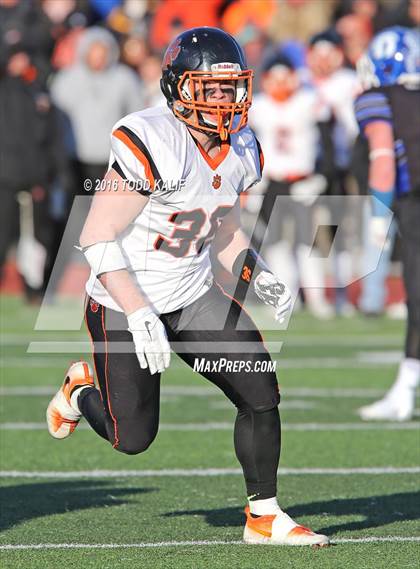 Thumbnail 2 in Darien vs. Ridgefield (CIAC Class LL Final) photogallery.