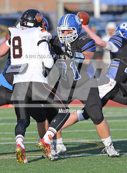 Thumbnail 1 in Darien vs. Ridgefield (CIAC Class LL Final) photogallery.