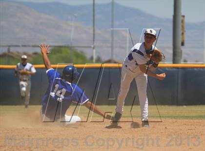 Thumbnail 3 in Buena @ Sunnyside photogallery.