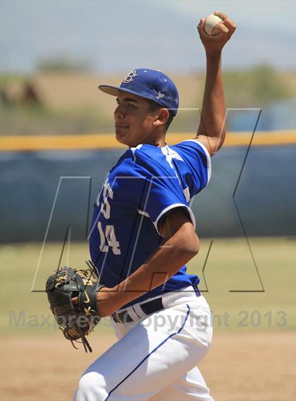 Thumbnail 3 in Buena @ Sunnyside photogallery.