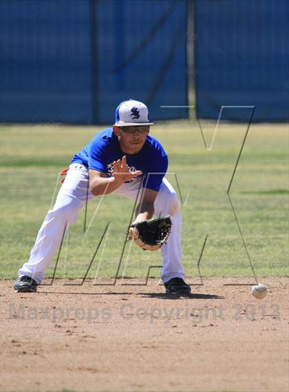 Thumbnail 3 in Buena @ Sunnyside photogallery.