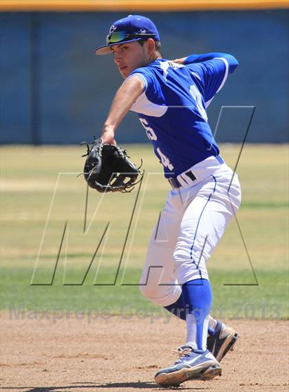 Thumbnail 2 in Buena @ Sunnyside photogallery.
