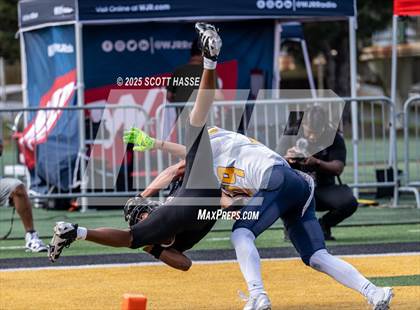 Thumbnail 1 in Belleville vs. Clarkston photogallery.