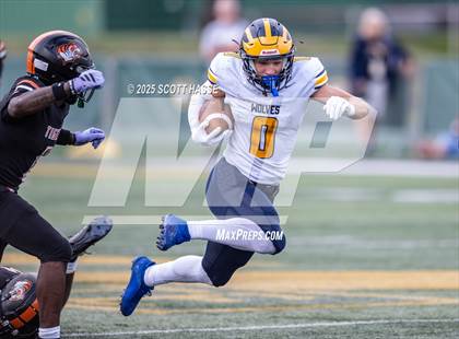Thumbnail 2 in Belleville vs. Clarkston photogallery.