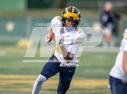 Thumbnail 1 in Belleville vs. Clarkston photogallery.