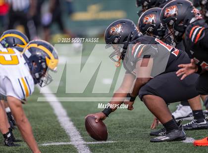 Thumbnail 3 in Belleville vs. Clarkston photogallery.