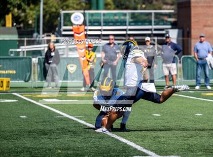 Thumbnail 2 in Belleville vs. Clarkston photogallery.