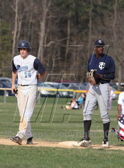 Thumbnail 3 in Shawnee vs Timber Creek Regional photogallery.