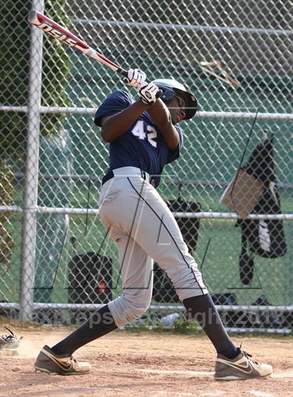 Thumbnail 3 in Shawnee vs Timber Creek Regional photogallery.