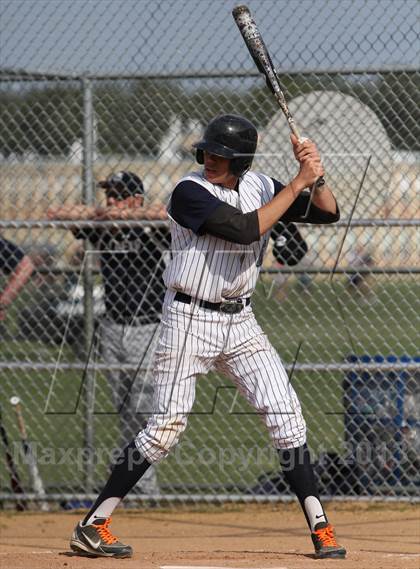 Thumbnail 3 in Shawnee vs Timber Creek Regional photogallery.