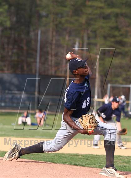 Thumbnail 3 in Shawnee vs Timber Creek Regional photogallery.