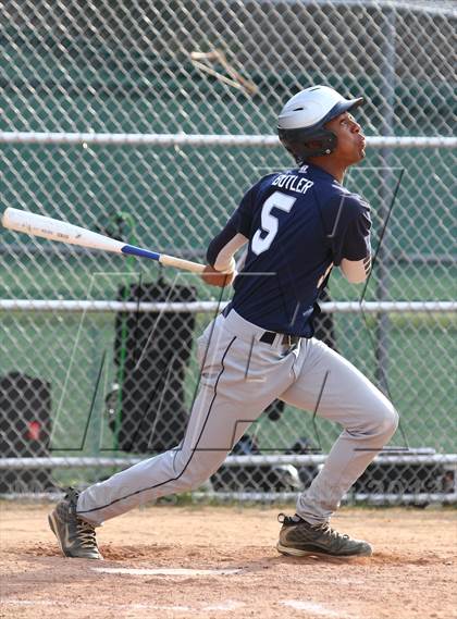 Thumbnail 3 in Shawnee vs Timber Creek Regional photogallery.