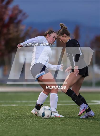 Thumbnail 2 in Bishop Kelly vs Twin Falls (IHSAA 4A State Final )  photogallery.