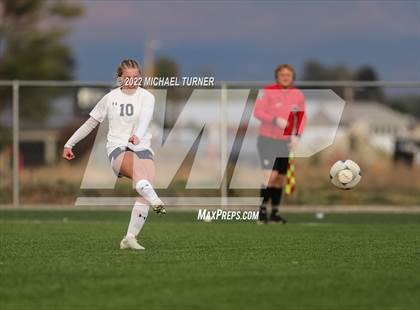 Thumbnail 3 in Bishop Kelly vs Twin Falls (IHSAA 4A State Final )  photogallery.