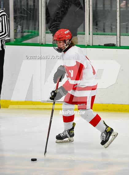 Thumbnail 2 in Victor vs. Penfield (NYSPHAA Section 5 Class A Final) photogallery.