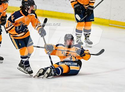 Thumbnail 3 in Victor vs. Penfield (NYSPHAA Section 5 Class A Final) photogallery.