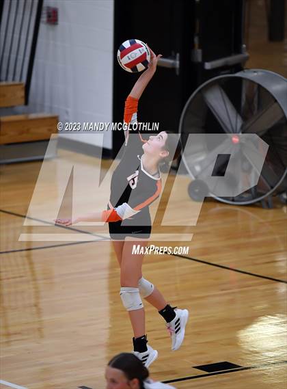 Thumbnail 3 in Greenview @ Illini Bluffs photogallery.