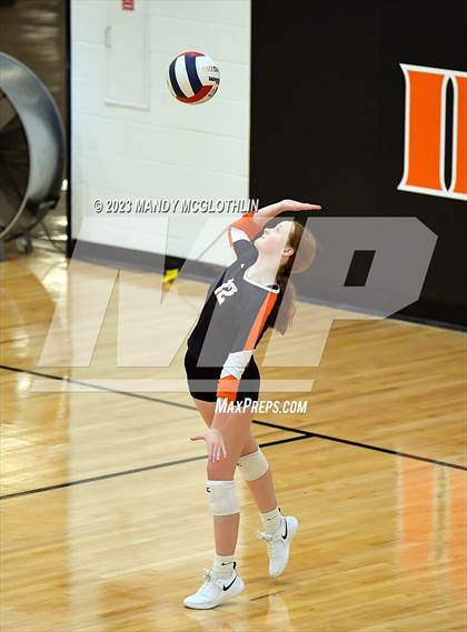 Thumbnail 3 in Greenview @ Illini Bluffs photogallery.