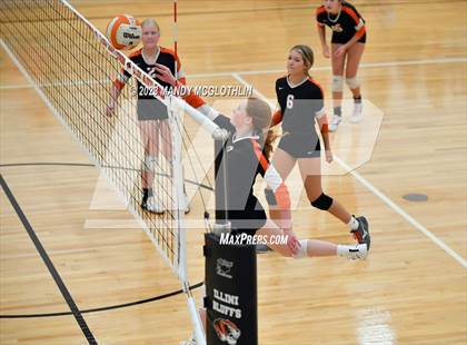 Thumbnail 1 in Greenview @ Illini Bluffs photogallery.