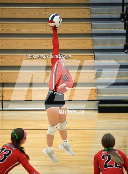 Thumbnail 2 in Greenview @ Illini Bluffs photogallery.