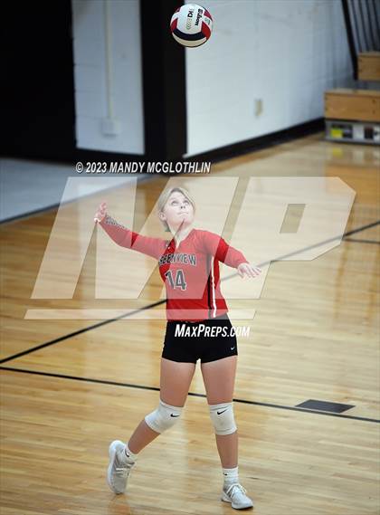 Thumbnail 2 in Greenview @ Illini Bluffs photogallery.