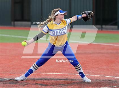 Thumbnail 1 in Wylie vs Brock (Brock Tournament) photogallery.