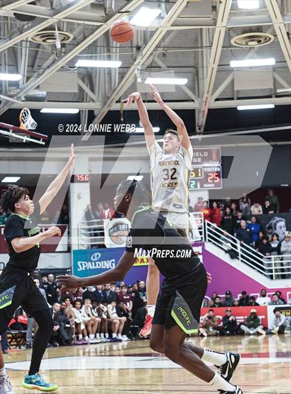 Thumbnail 1 in Montverde Academy vs. Prolific Prep (Spalding Hoophall Classic) photogallery.