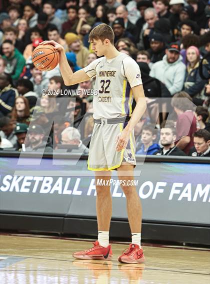 Thumbnail 1 in Montverde Academy vs. Prolific Prep (Spalding Hoophall Classic) photogallery.