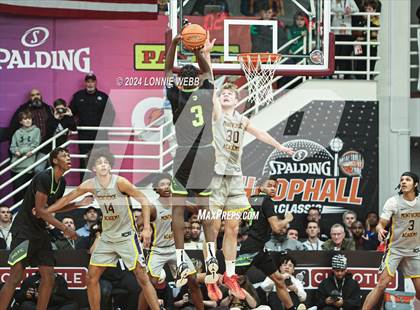 Thumbnail 3 in Montverde Academy vs. Prolific Prep (Spalding Hoophall Classic) photogallery.