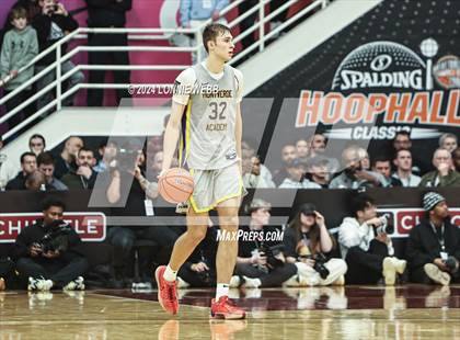 Thumbnail 3 in Montverde Academy vs. Prolific Prep (Spalding Hoophall Classic) photogallery.