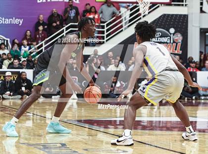 Thumbnail 2 in Montverde Academy vs. Prolific Prep (Spalding Hoophall Classic) photogallery.