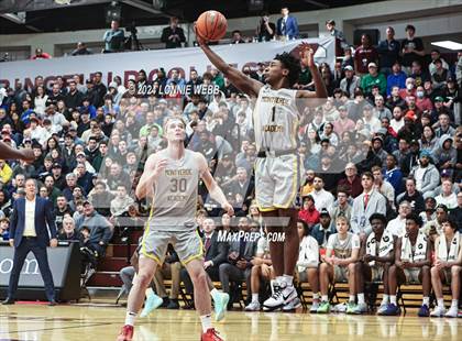 Thumbnail 3 in Montverde Academy vs. Prolific Prep (Spalding Hoophall Classic) photogallery.