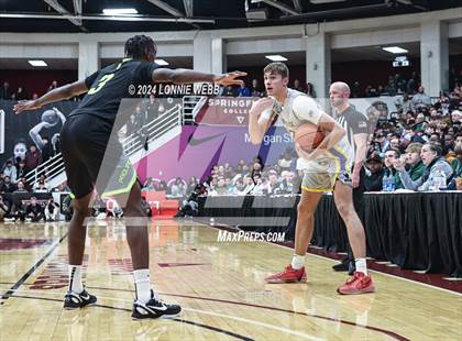 Thumbnail 3 in Montverde Academy vs. Prolific Prep (Spalding Hoophall Classic) photogallery.