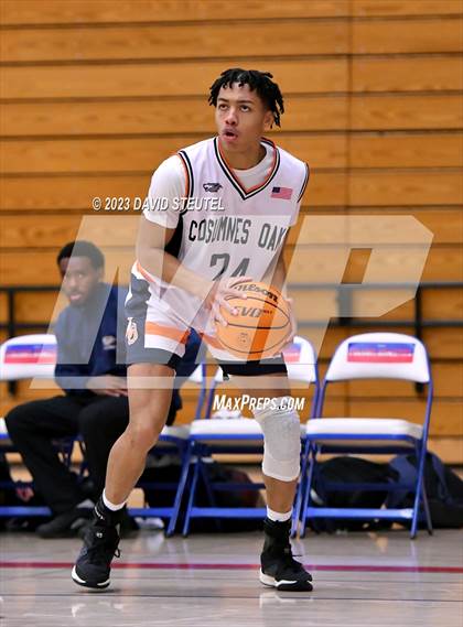 Thumbnail 1 in St. Patrick-St. Vincent vs. Cosumnes Oaks (Stan Harms Classic) photogallery.
