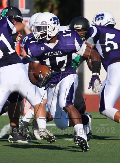 Thumbnail 2 in Franklin vs. Thousand Oaks (Battle for Veterans) photogallery.