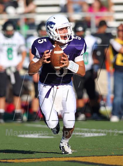 Thumbnail 1 in Franklin vs. Thousand Oaks (Battle for Veterans) photogallery.