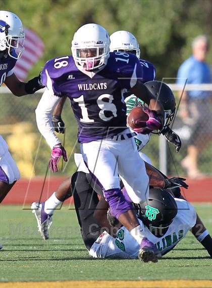 Thumbnail 2 in Franklin vs. Thousand Oaks (Battle for Veterans) photogallery.