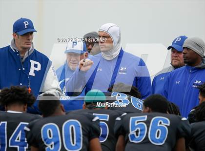 Thumbnail 1 in Lake Forest vs Phillips (IHSA 6A First Round Playoff) photogallery.