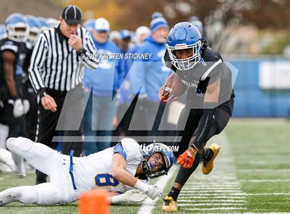 Thumbnail 1 in Lake Forest vs Phillips (IHSA 6A First Round Playoff) photogallery.