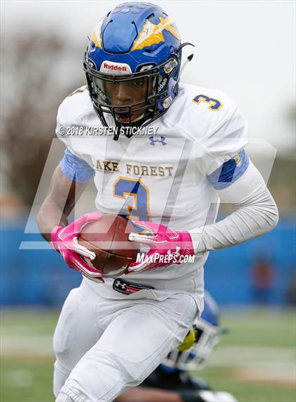 Thumbnail 2 in Lake Forest vs Phillips (IHSA 6A First Round Playoff) photogallery.
