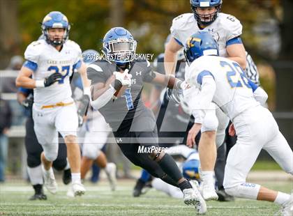 Thumbnail 3 in Lake Forest vs Phillips (IHSA 6A First Round Playoff) photogallery.