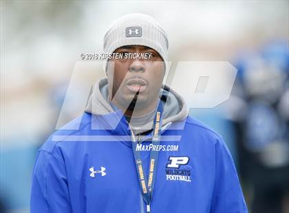 Thumbnail 1 in Lake Forest vs Phillips (IHSA 6A First Round Playoff) photogallery.