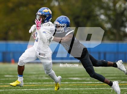 Thumbnail 3 in Lake Forest vs Phillips (IHSA 6A First Round Playoff) photogallery.