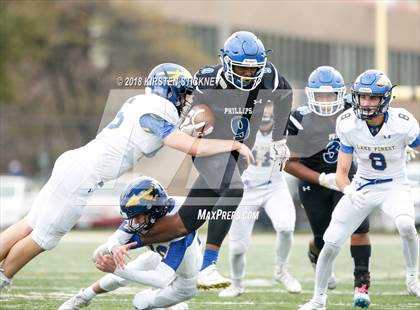 Thumbnail 1 in Lake Forest vs Phillips (IHSA 6A First Round Playoff) photogallery.