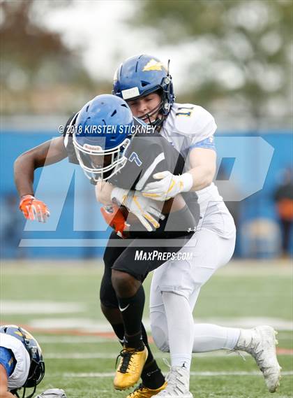 Thumbnail 3 in Lake Forest vs Phillips (IHSA 6A First Round Playoff) photogallery.
