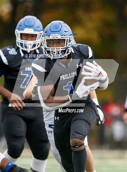 Thumbnail 2 in Lake Forest vs Phillips (IHSA 6A First Round Playoff) photogallery.
