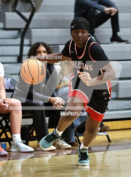 Thumbnail 3 in Charlotte Catholic vs Nation Ford (at Ardrey Kell) photogallery.