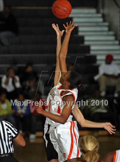 Thumbnail 2 in Wando v Timberland (Lake Marion Invitational 2010 Finals)  photogallery.